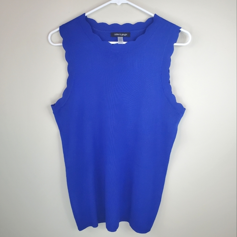 Cable & Gauge Size L Blue Scallop Detail Tank Top